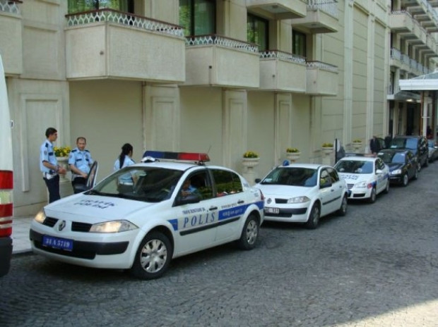 Geçmişten günümüze polis araçları - Page 4