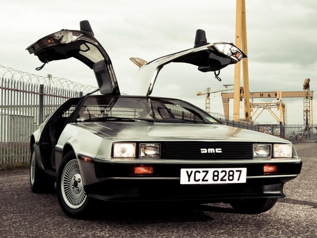 'Geleceğe Dönüş'ün otomobili DeLoreans - Page 1