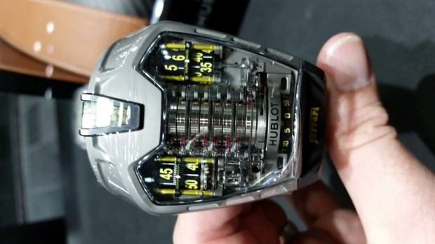Gördüğünüz tüm saatleri unutturacak HUBLOT, MP-05 LaFerrari Sapphire - Page 4