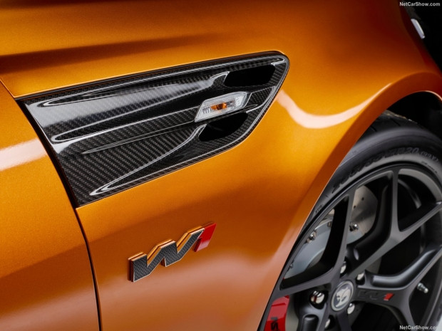 HSV GTSR W1 2017 - Page 2