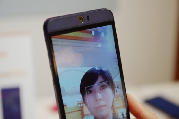 HTC M9'dan daha iyi telefon HTC J Butterfly 3 - Page 4