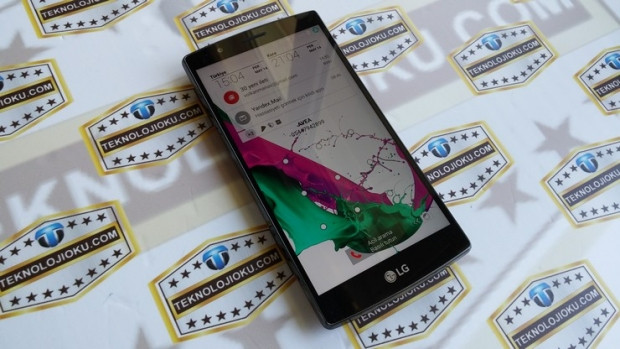 HTC One A9'a alternatif 10 akıllı telefon - Page 2