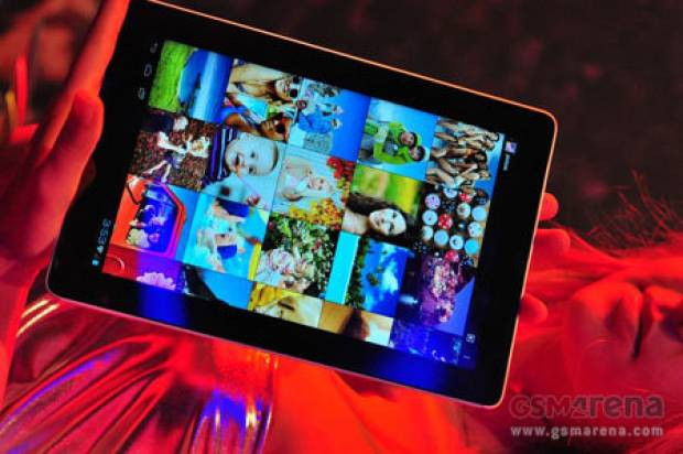 Huawei'den 4 çekirdekli tablet, MediPad FHD 10 - Page 2