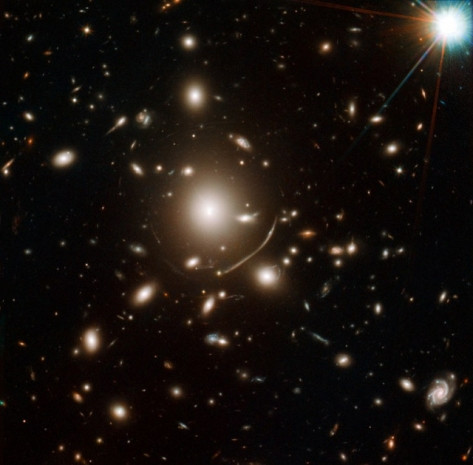 Hubble'ın yaptığı destansı keşiflerinden çok özel kareler - Page 1