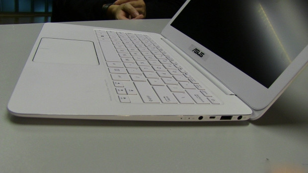 İFA 2014: ASUS ZenBook UX305 Ultrabook - Page 2