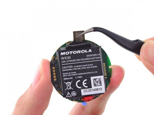 iFixit, Motorola Moto 360'ı parçaladı! - Page 1