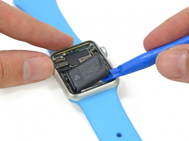 iFixit'in yeni kurbanı Apple Watch! - Page 3