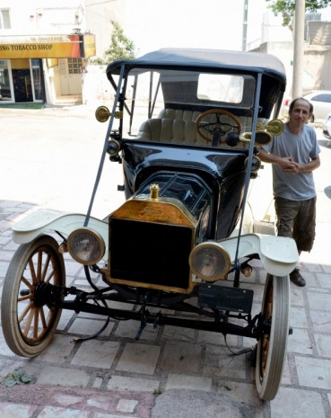 İki dünya savaşı gören 1915 model Ford T - Page 1