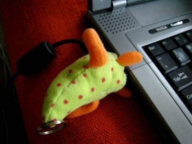 İlginç Tasarımlı USB Bellekler! - Page 1