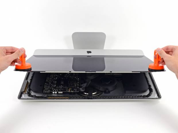 iMac parçalarına ayrıldı - Page 1