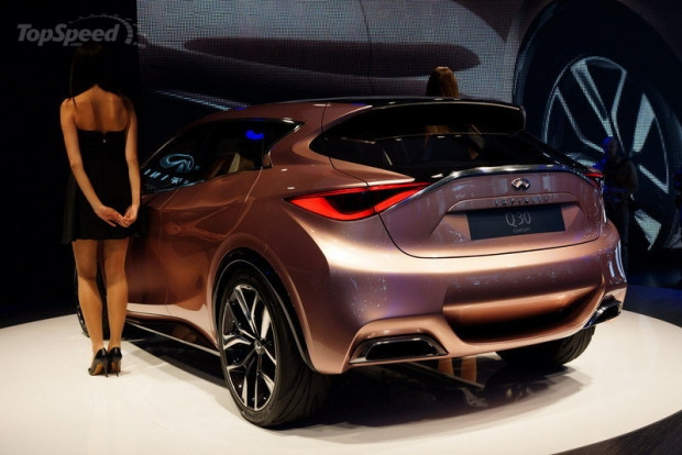 Infiniti Q30 Concept 2016 - Page 2