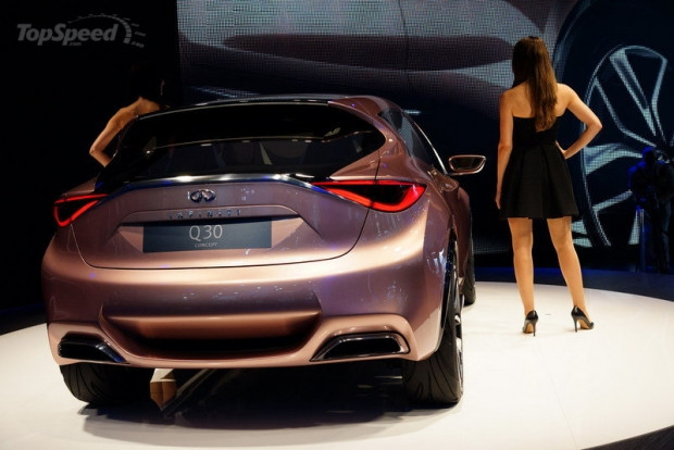 Infiniti Q30 Concept 2016 - Page 3