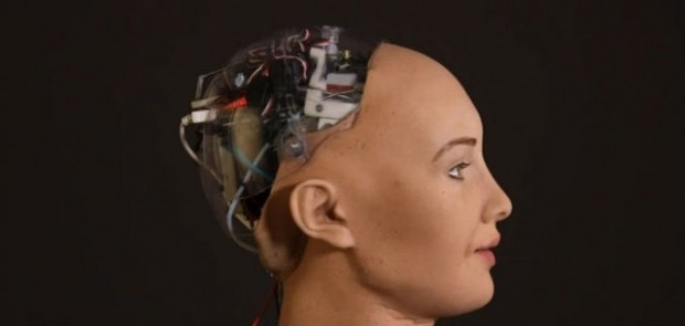 İnsana en çok benzeyen robot: Sophia - Page 4