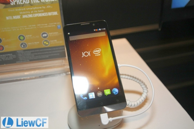 Intel Atom X3 işlemcili ilk akıllı telefon ve tablet - Page 4