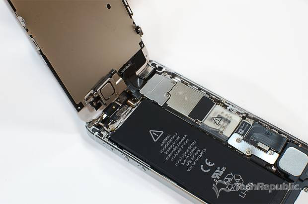 iPhone 5'in iç haznesini merak ediyor musunuz? - Page 1