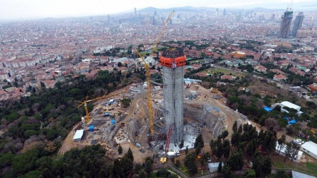 İstanbul'un Eyfel'i tamamlanmak üzere - Page 2