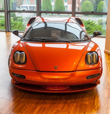 İşte 1964'ten günümüze Lamborghini modelleri - Page 1