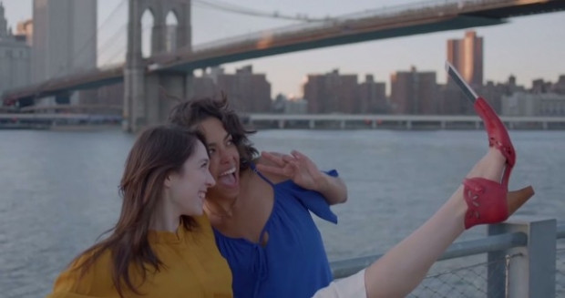 İşte karşınızda “Selfie Ayakkabısı” - Page 3