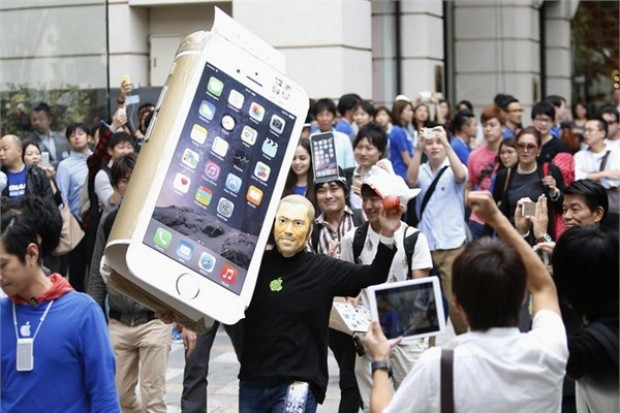 İşte metrelerce uzayan iPhone 6 kuyrukları! - Page 2