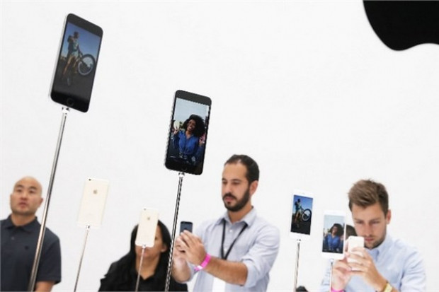 İşte metrelerce uzayan iPhone 6 kuyrukları! - Page 3