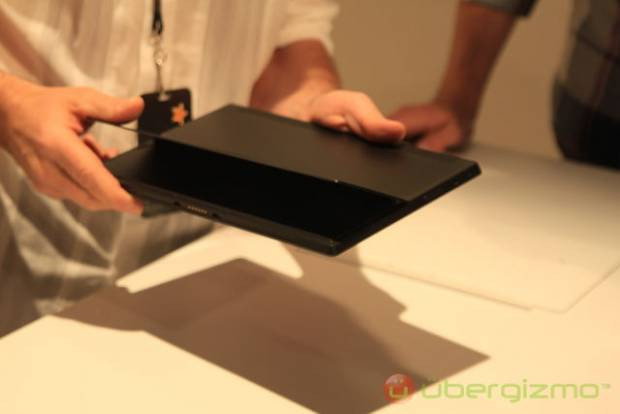 İşte Microsoft'un iPad'e rakip tableti Surface! - Page 1