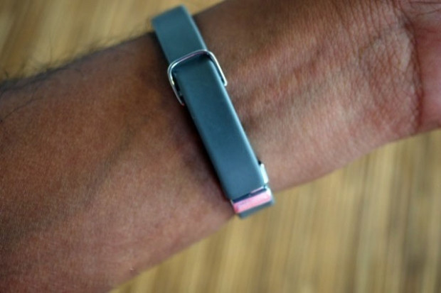 Jawbone'un egzersiz takip cihazı Up3 - Page 2