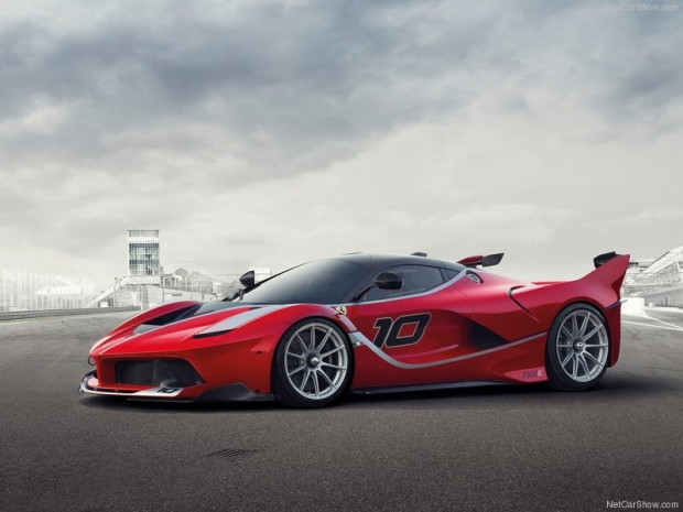 Karşınızda 1035 Beygir Ferrari FXX-K! - Page 2