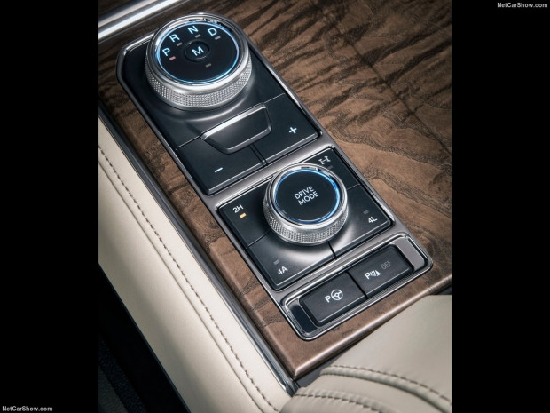 Karşınızda en akıllı keşif SUV'u Ford Expedition 2018 - Page 4