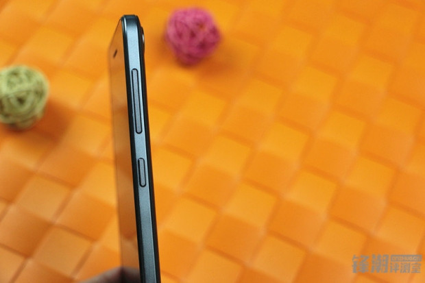 Karşınızda HTC Desire 728 - Page 2