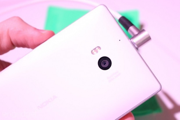 Karşınızda Nokia Lumia 930 - Page 2