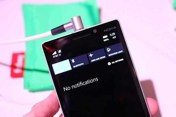 Karşınızda Nokia Lumia 930 - Page 4
