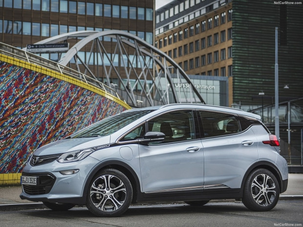Karşınızda Opel Ampera-e 2017 - Page 1