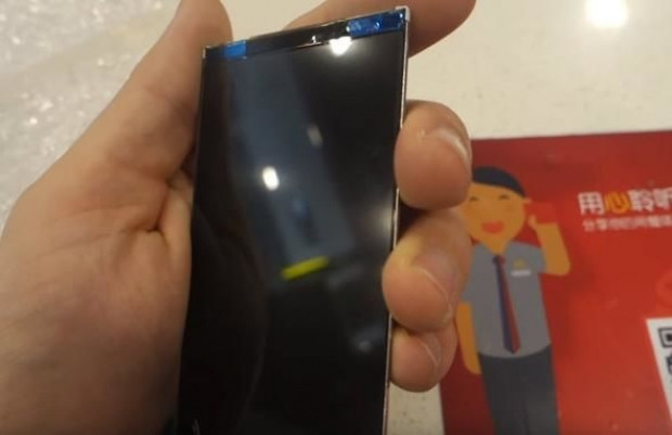 Kendine 1100 TL'ye iPhone yaptı! - Page 2