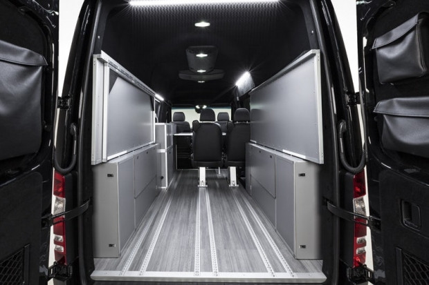 Macera arayanlara Mercedes Sprinter Vansports Camper - Page 1