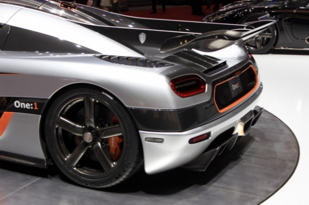 Koenigsegg One 1, 420 km hıza ulaşan Bugatti Veyron'u geride bıraktı - Page 3