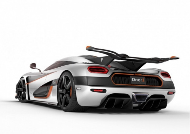 Koenigsegg One 1, 420 km hıza ulaşan Bugatti Veyron'u geride bıraktı - Page 4