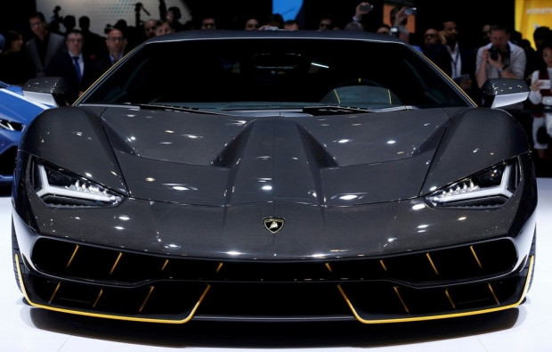 Lamborghini 2017 Centenario - Page 1