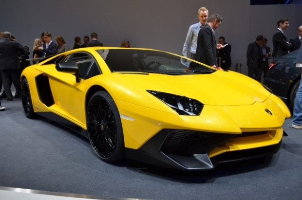 Lamborghini Aventador'a yeni versiyon - Page 1