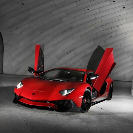 Lamborghini Aventador'a yeni versiyon - Page 4