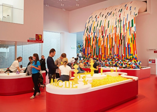 Lego Evi, büyük boy Lego tuğlalarından inşa edildi! - Page 3