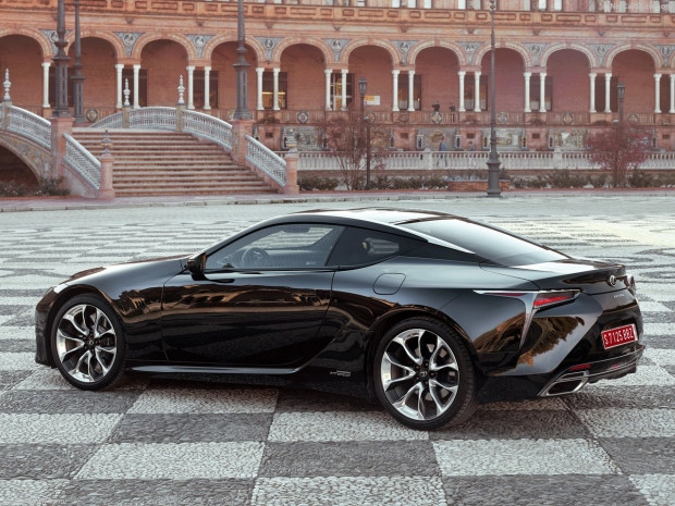 2018 model Lexus LC 500h! - Page 2