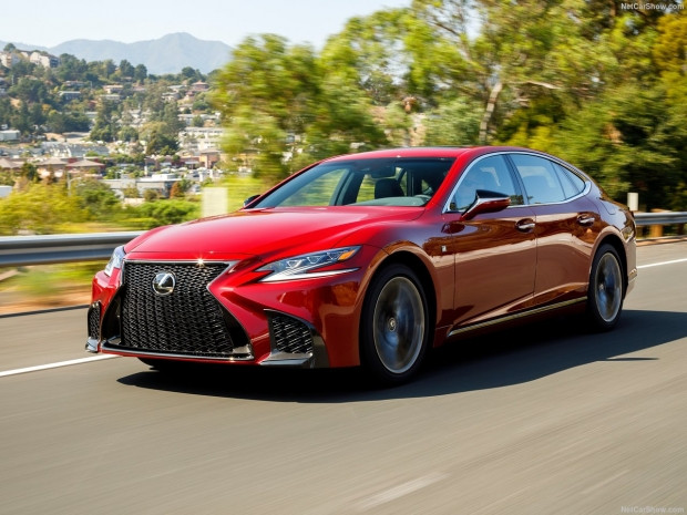 Lexus LS 500 F Spor 2018 - Page 2