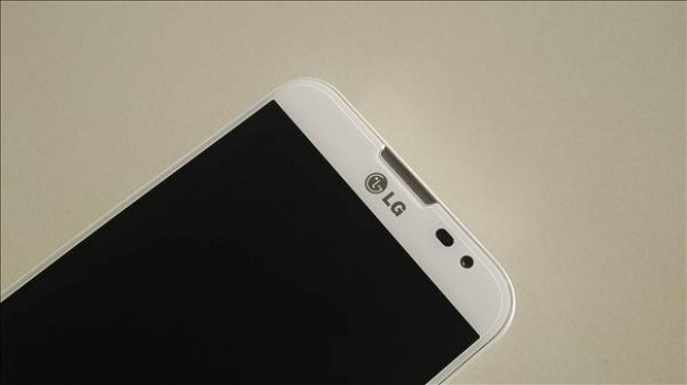LG G Pro'nun ayrıntılı görüntüleri - Page 3