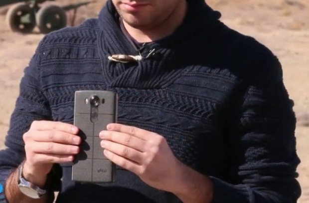 LG V10 ilginç bir dayanıklılık testinde - Page 2