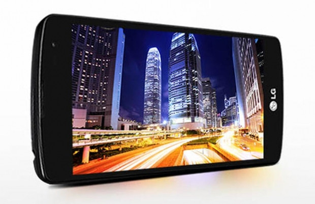 LG yeni telefon modelleri ile selfie akımına göz kırptı - Page 3