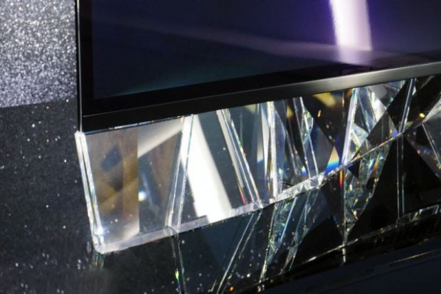 LG'nin Swarovski taşlı kristal televizyonu! - Page 3