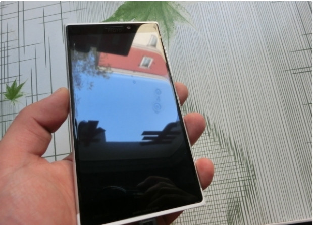 Lumia McLaren! - Page 3