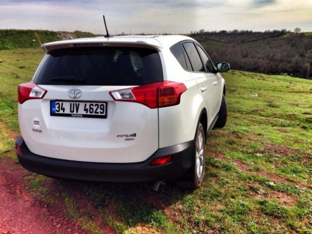 Makyajlanmış Toyota RAV4'ün özellikleri - Page 3