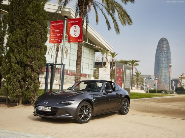 Mazda MX-5 RF 2017 - Page 4