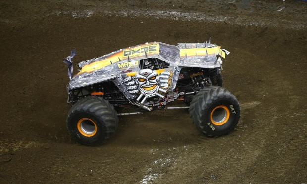 Meraklısına muhteşem Monster Jam 2017 - Page 1